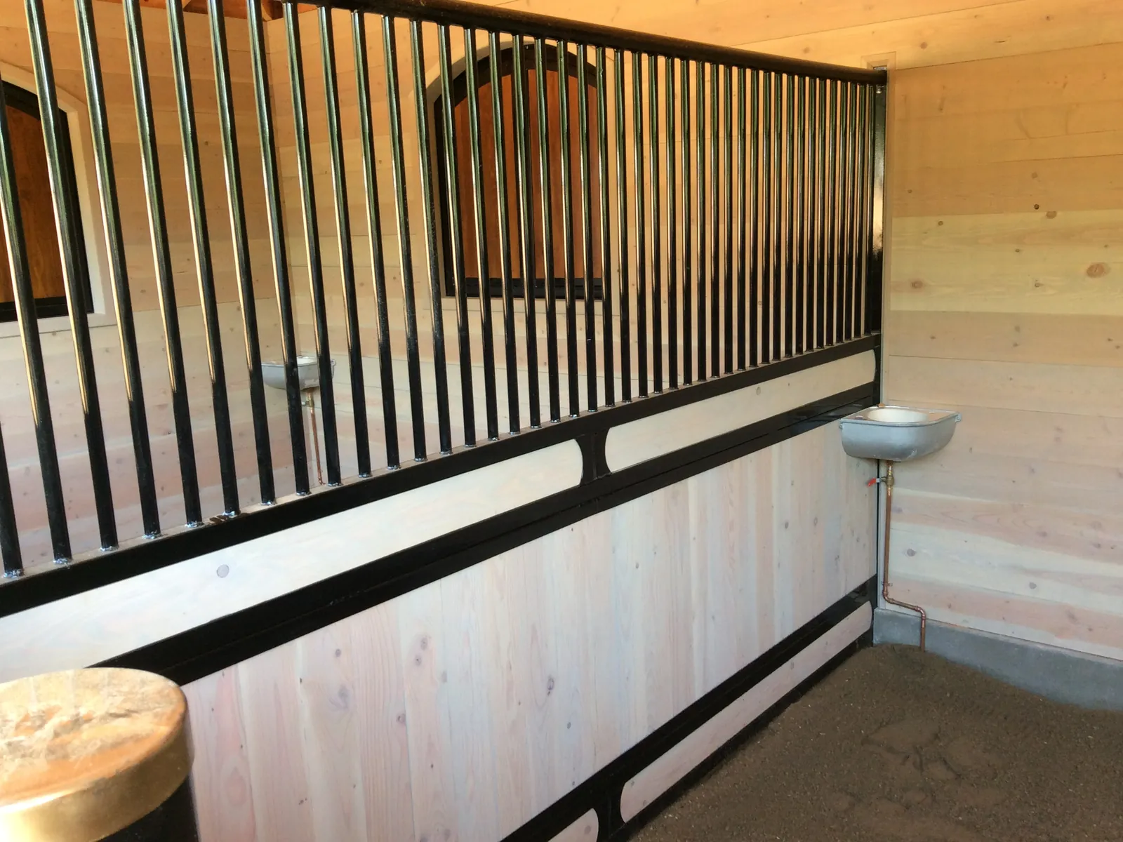 Full Vented Divider stall divider kit