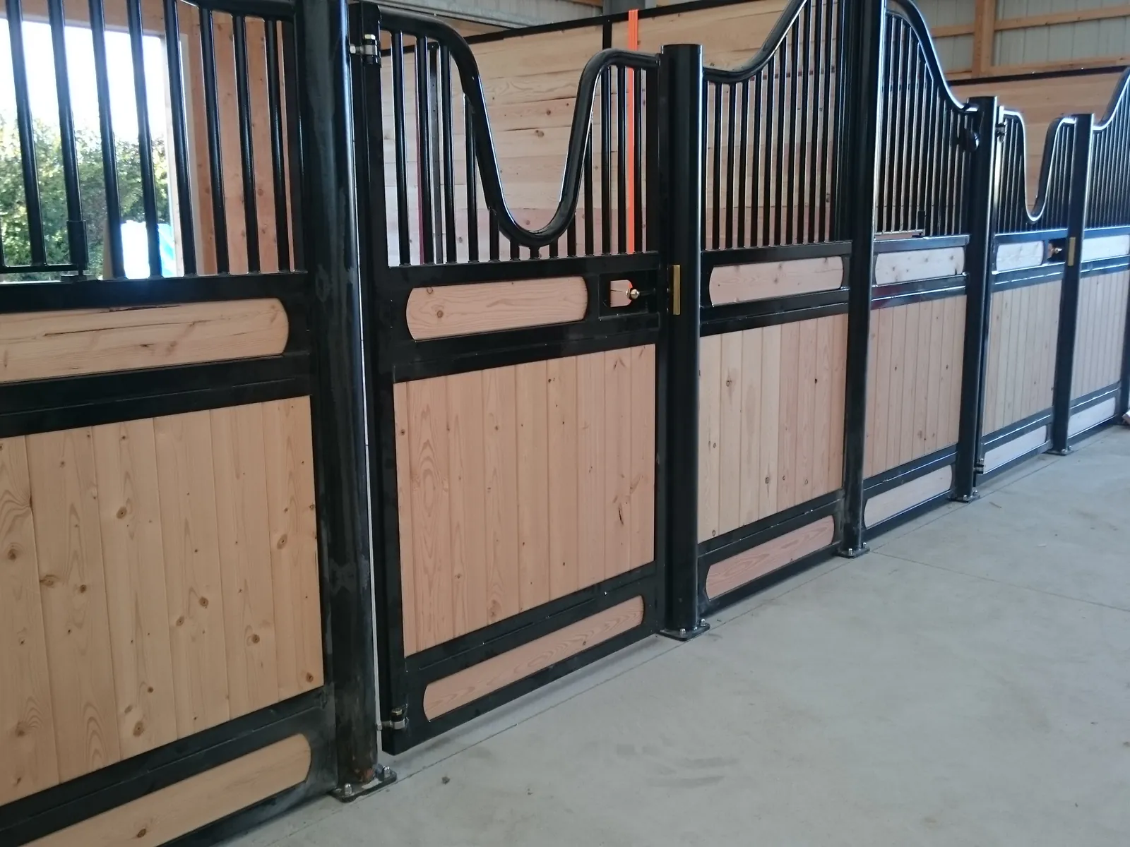 Meridian stall front